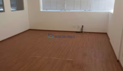 Excelente sala comercial para locação! Aclimação