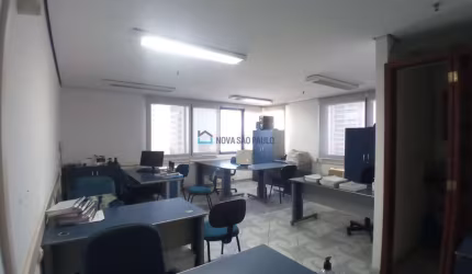 Ótima sala comercial bairro Saúde