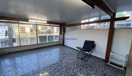 Casa na com 04 dormitórios e 02 vagas  no Jabaquara