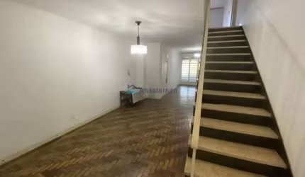 Casa na com 04 dormitórios e 02 vagas  no Jabaquara
