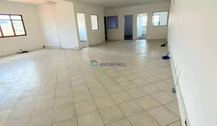 Predio comercial próximo ao Metro Jabaquara
