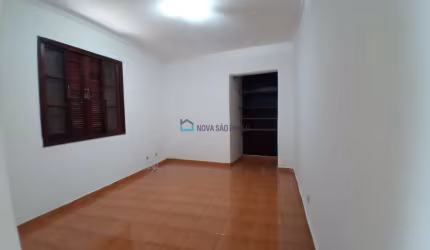 Casa Térrea na Saúde - Conforto e Sofisticação em um dos Melhores Bairros de Luxo de São Paulo!