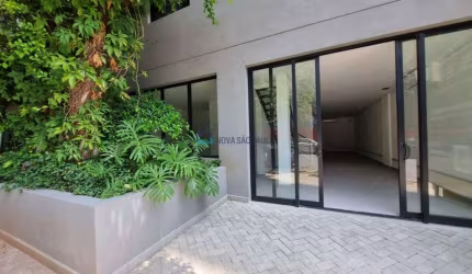 Imóvel comercial com mezanino em Moema para locação, com 105m²
