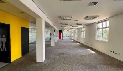 Prédio comercial na Vila Leopoldina, 3 andares, 1.000m² em um terreno de 700m², 10 vagas