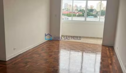 Ótima localização, facil acesso ao Shopping Ibirapuera, Moema