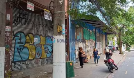 Excelente localização, proximo ao Largo da Batata