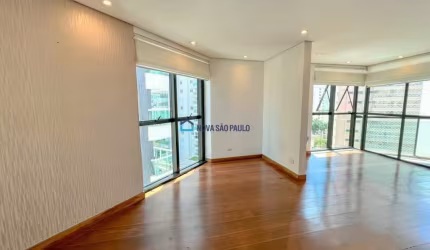 Apartamento para alugar em Moema com 184m², 3 suítes, 3 vagas, condomínio completo