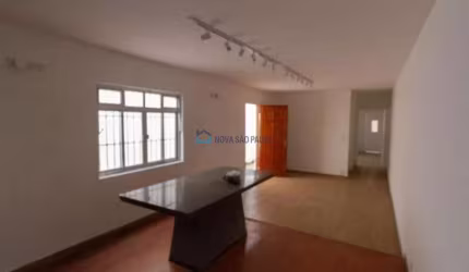 Sobrado na Vila Babilônia com 3 quartos e 4 vagas