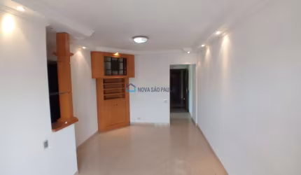 Apartamento, próximo ao metrô Saúde, com 2 vagas, pronto para morar!