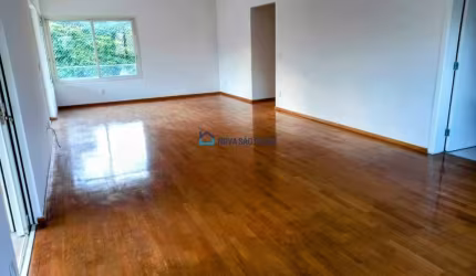Apartamento 4 quartos, 197 m², 1 por andar, próximo ao metrô.