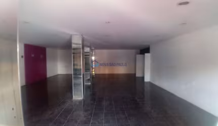 ótima localização , corredor comercial