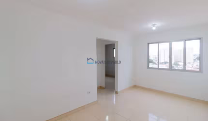 Apartamento com 2 quartos e 01 vaga de garagem