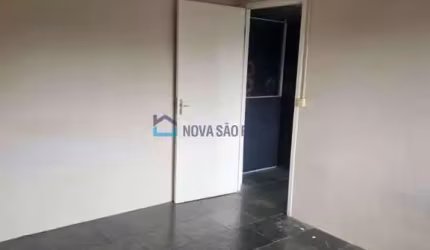 Casa de 50 m² próximo ao metrô Santos Imigrantes