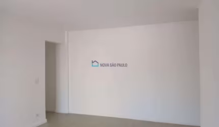 Apartamento de 02 dormitórios na Vila Olímpia.