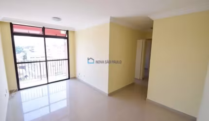 500 metros do Metrô Saúde, com 02 dorm, sacada, 50 m² e 01 vaga