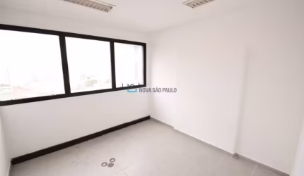 Excelente localização, excelente sala comercial com 60m², 2 banheiros, 1 vaga.