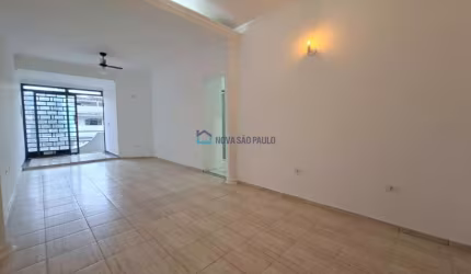 Casa na Vila Do Encontro para locação 03 dormitórios e 04 vagas de garagem