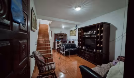 Sobrado para locação com 2 quartos e 01 vaga de garagem - Bairro Sacomã