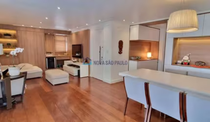 Apartamento com 3 suítes para alugar na Aclimação