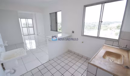 ótima localização, fácil acesso ao metro Jabaquara