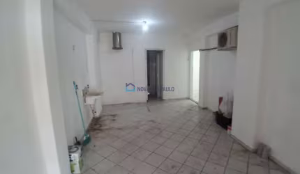 Excelente localização, trav. da Av. Jabaquara prox. ao metro Saúde e praça da Arvore