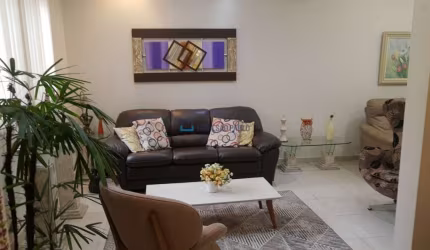 Sobrado Vila Mariana, 215m², 3 Dormitórios, 4 vagas, 800 metros do Metro
