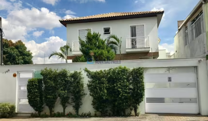 Bela casa em condomínio fechado totalmente seguro