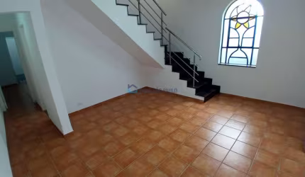 Sobrado residencial à venda com 3 dormitórios
