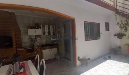 Casa com 3 quartos 1 suite 3 vagas