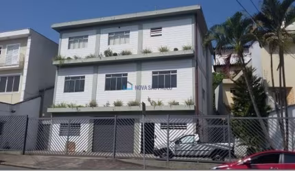 Prédio Comercial e Industrial na região da Saúde.