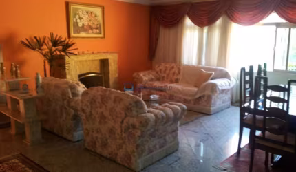 Sobrado Jardim da Saúde com 4 Dormitórios 2 Suítes 5 Vagas.
