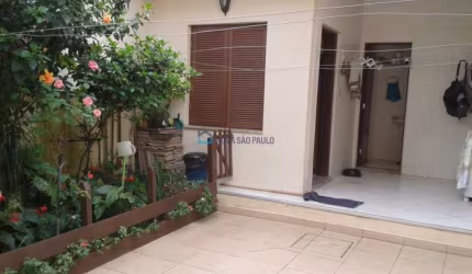Sobrado Jardim da Saúde com 03 dormitórios, 01 suíte e 02 Vagas e 180 m² útil