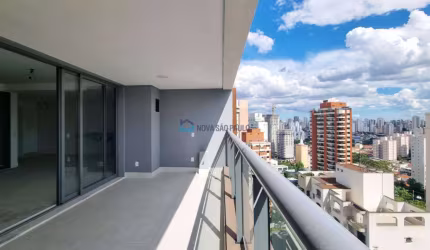Apartamento à venda, de 165 m², 4 dormitórios, 2 sacadas, na Chácara Klabin, a 300 metros do metrô