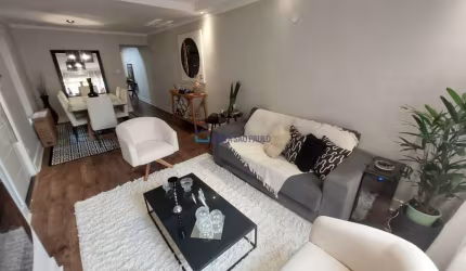Sobrado residencial com 4 Dorms, 1 suíte e 2 vagas.