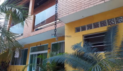 Próximo a Av. Miguél Estéfano.