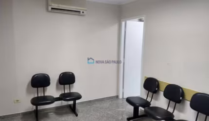 Conjunto comercial . 450m metrô Shopping Santa Cruz . 2 banheiros  . 1 vaga . 32 m2