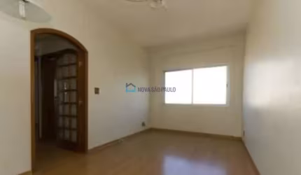 Apartamento com 2 dormitórios, suite, Saude, proximo ao metro.