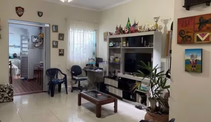 Casa térrea Ipiranga, 3 dormitórios e 2 vagas