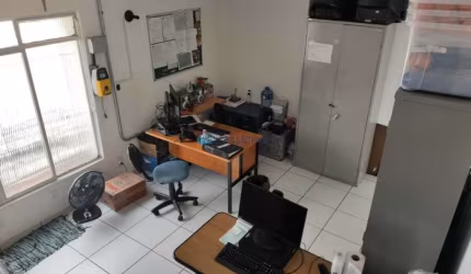 Sobrado com 04 dormitórios na região do Jabaquara.
