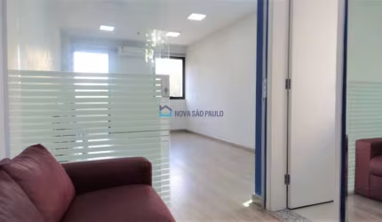 Sala Comercial próxima ao Metrô - 01 Vaga !