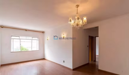 Apartamento 2 Dorm, sendo 1 suíte , 97m², na Aclimação