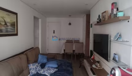 Apartamento Zoológico, próximo a delegacia, escolas, supermercados, drogarias, comércio.