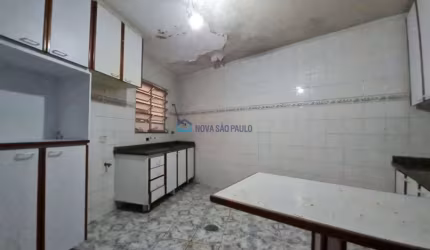 Casa a venda na Liberdade, 02 dormitórios !!!