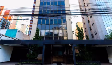Prédio comercial à Venda no Itaim com 2.318m². Próx. JK e 9 de Julho. 12 andares e 18 vagas Garagem.
