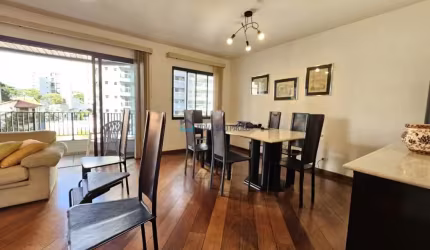 Apartamento de quatro quartos na Vila Mascote