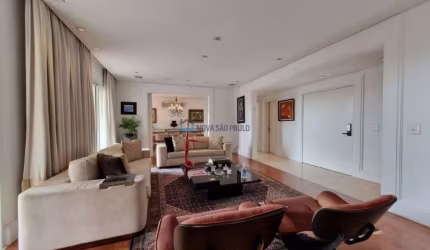 Apartamento de Luxo com 307 Metros, 3 Suítes e 5 Vagas à venda na Vila Nova