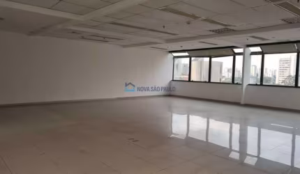 Cidade Monções|Conjunto Comercial|100m²|Copa|3 vagas para carros|1 vaga para moto