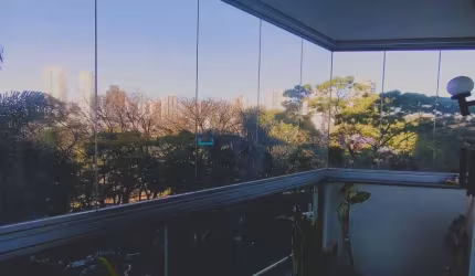 Apartamento 3 quartos, 1 suíte, sala com varanda vista livre - Metrô São Judas
