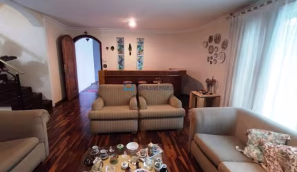 Sobrado 4 dormitórios 3 suites e 2 vagas