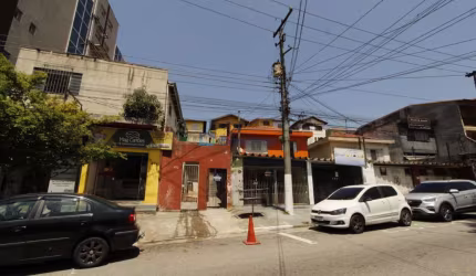 Imovel com 10 x 25 na Rua Tiradentes